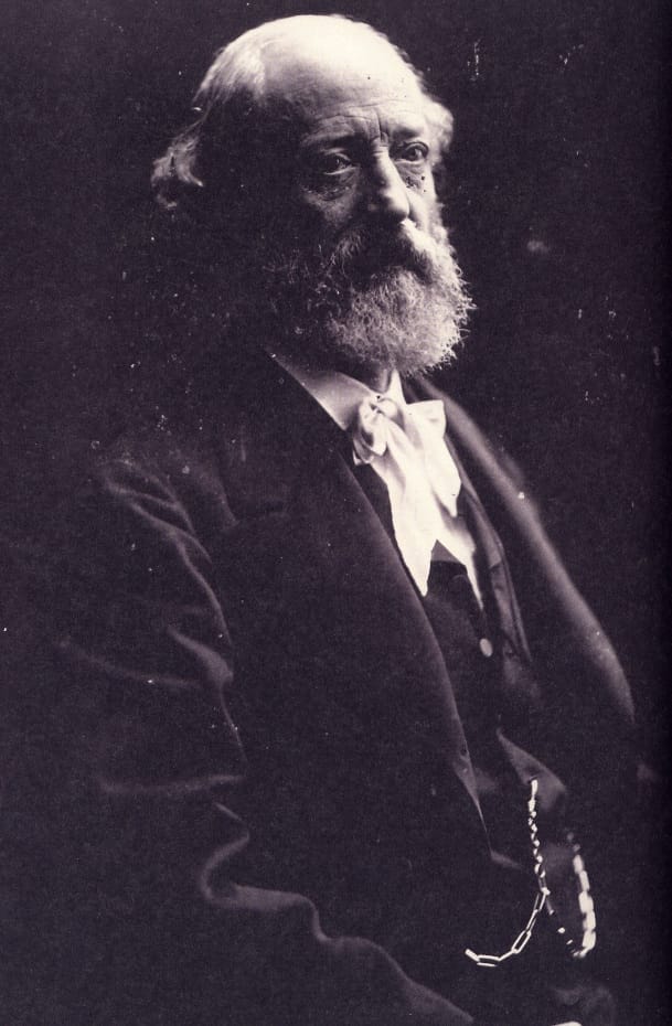 Portrait de l'architecte Eugène Viollet-le-Duc en noir et blanc